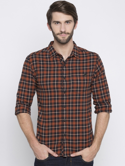 SPYKAR Men Orange & Black Slim Fit Checked Casual Shirt