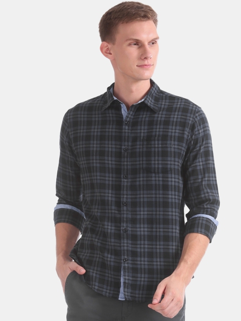 Ruggers Men Grey Slim Fit Checked Casual Shirt