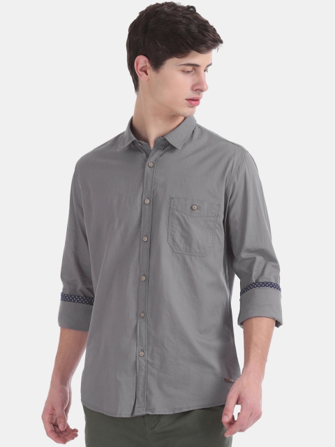Cherokee Men Grey Regular Fit Solid Casual Shirt
