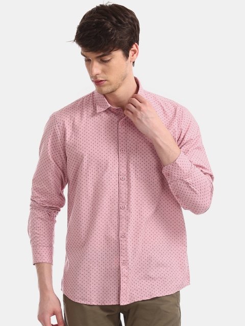 Ruggers Men Pink Regular Fit Printed Casual Shirt