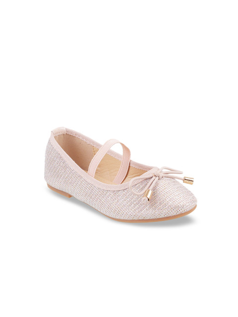 Metro Girls Peach-Coloured Woven Design Ballerinas
Metro Girls Peach-Coloured Woven Design Ballerinas
