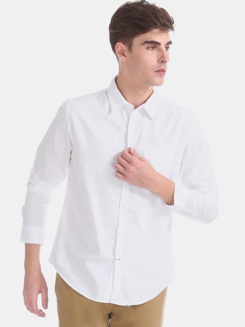Ruggers Men White Regular Fit Solid Casual Shirt