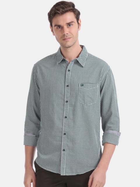 Ruggers Men Green & White Slim Fit Checked Casual Shirt