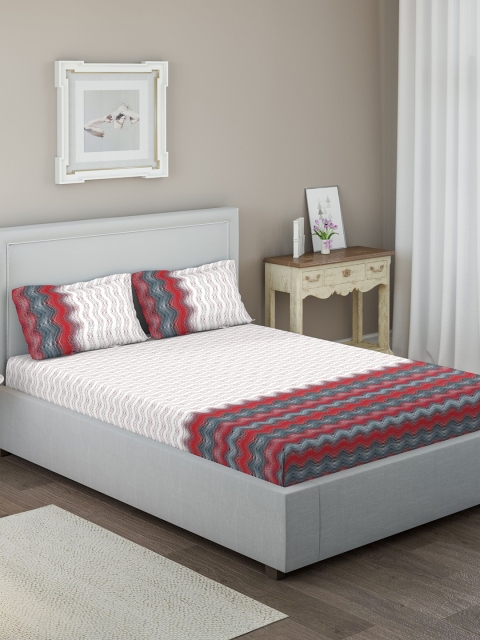 DDecor White & Red Geometric 144 TC Cotton 1 Queen Bedsheet with 2 Pillow Covers