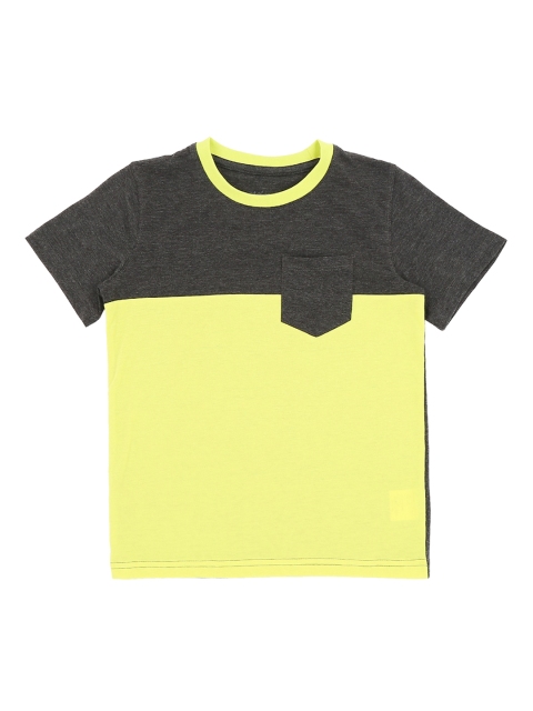 Pantaloons Junior Boys Lime Yellow & Charcoal Grey Colourblocked Round Neck T-shirt, Lime green
Pantaloons Junior Boys Lime Yellow & Charcoal Grey Colourblocked Round Neck T-shirt, Lime green