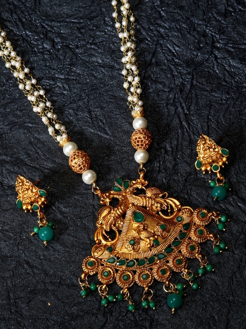 ANIKAS CREATION Gold-Plated & Green Stone-Studded & Beaded Maa Laxmi Temple Jewellery Set
ANIKAS CREATION Gold-Plated & Green Stone-Studded & Beaded Maa Laxmi Temple Jewellery Set
