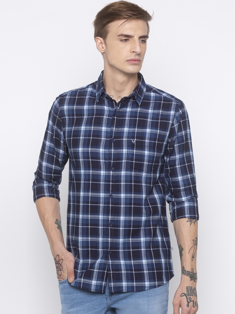 Globus Men Blue Slim Fit Checked Casual Shirt