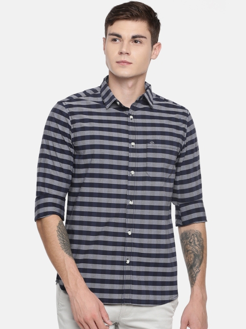 Chennis Men Navy Blue & Grey Slim Fit Checked Casual Shirt