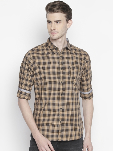 BYFORD by Pantaloons Men Brown & Black Slim Fit Checked Casual Shirt