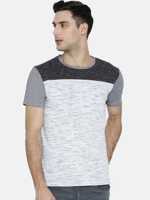 Breakbounce Men Grey Colourblocked Round Neck T-shirt