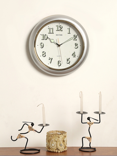 Rhythm Silver-Toned Handcrafted Round Solid Analogue Wall Clock
