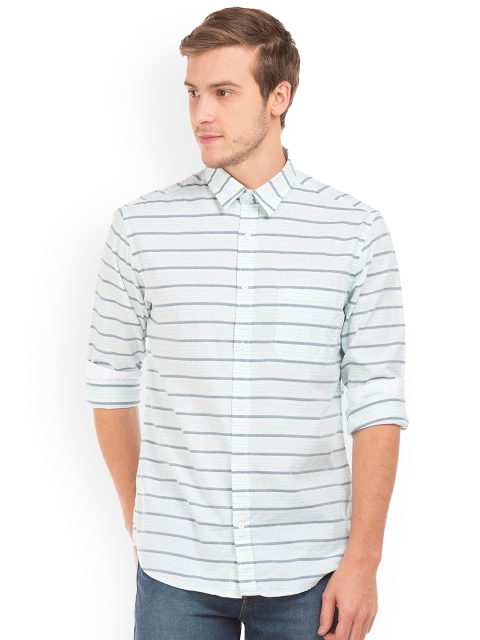 IZOD Men White Slim Fit Striped Casual Shirt