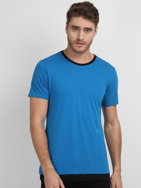 LA LOFT Men Blue Solid Round Neck T-shirt