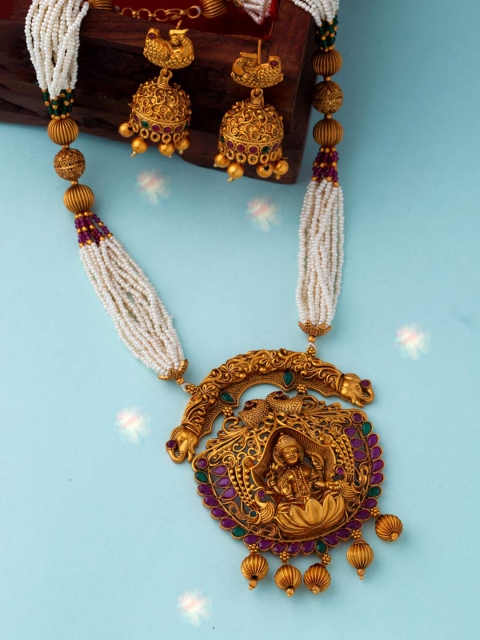 Voylla Women Gold-Plated & Off-White Stone-Studded Handcrafted Jewellery Set