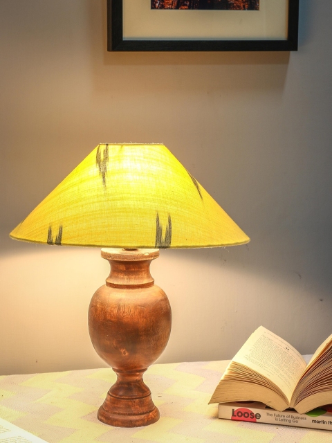 Grated Ginger Brown & Yellow Printed Handcrafted Table Lamp