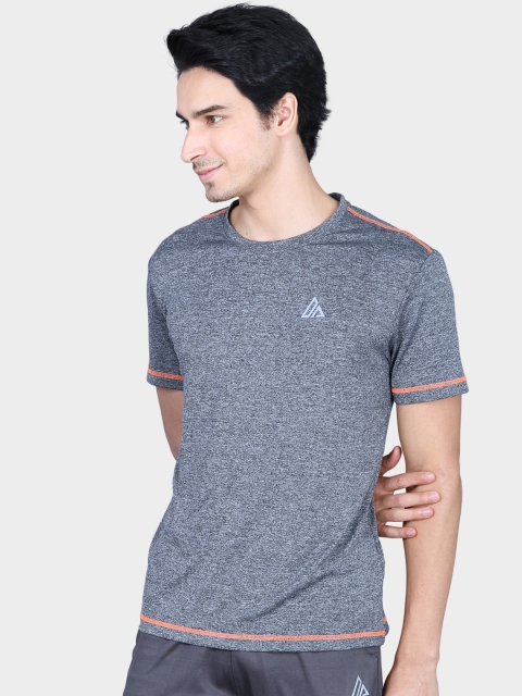 DELTA SPORTS Men Grey Solid Round Neck T-shirt