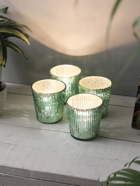 HOME DECOR INDIA Set of 4 Green & Silver-Toned Votives With Tea Lights