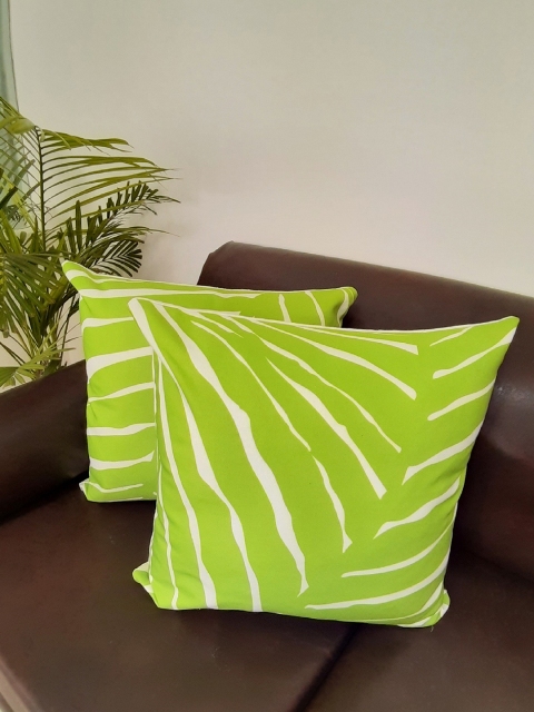 Avira Home Green Set of 2 Abstract Square Cushion Covers