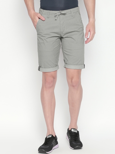 beevee Men Grey Striped Regular Fit Regular Shorts