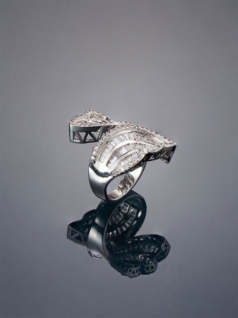 shaze Women Silver-Plated Cubic Zirconia Studded Finger Ring