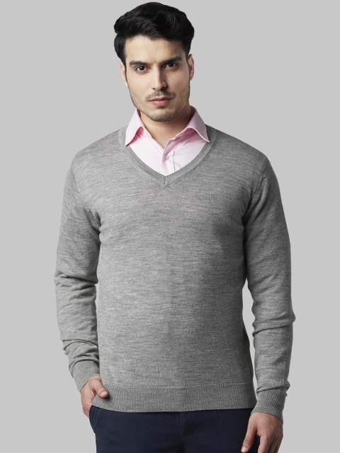 Raymond Men Grey Solid Woollen Sweater