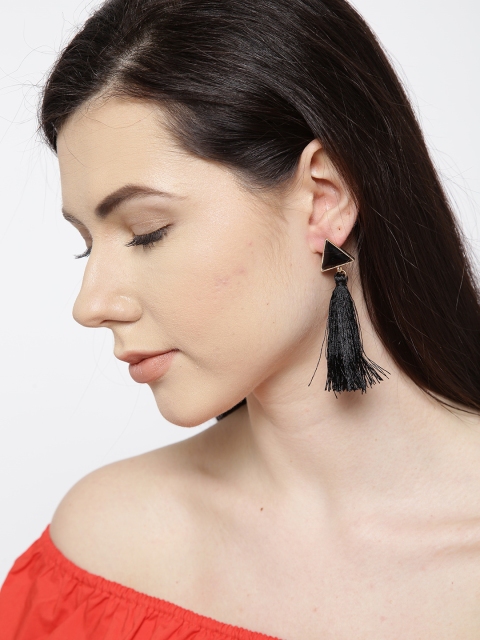 OOMPH Black Geometric Drop Earrings