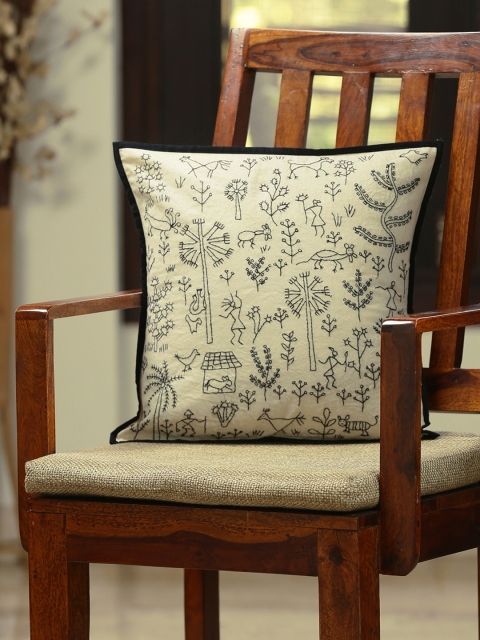 ExclusiveLane Off-White & Black Single Self Design Square Cushion Cover