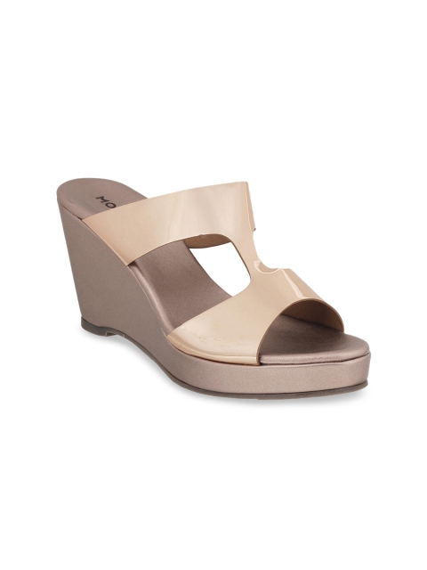 Mochi Women Beige Solid Sandals