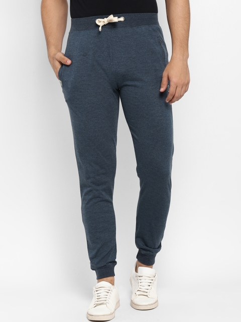 Joven Men Green Solid Slim-Fit Joggers