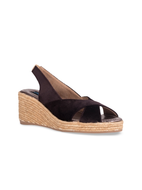 Kraft Cellar Women Burgundy Solid Heels