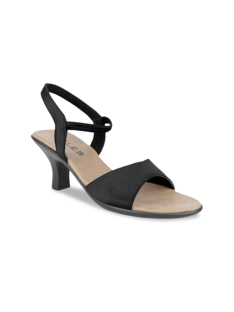 SOLES Women Black Solid Sandals