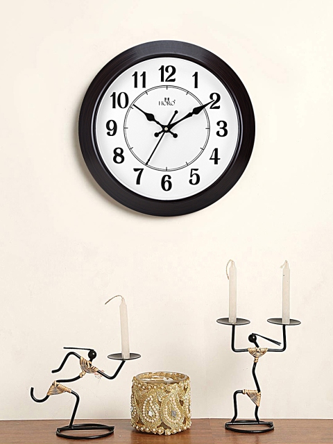 Horo White Hand-Painted Round Solid Analogue Wall Clock (30.48 cm x 30.48 cm)