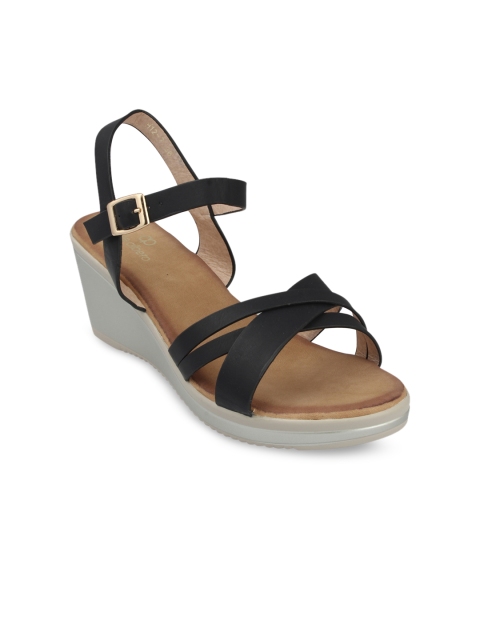 pelle albero Women Black Solid Sandals