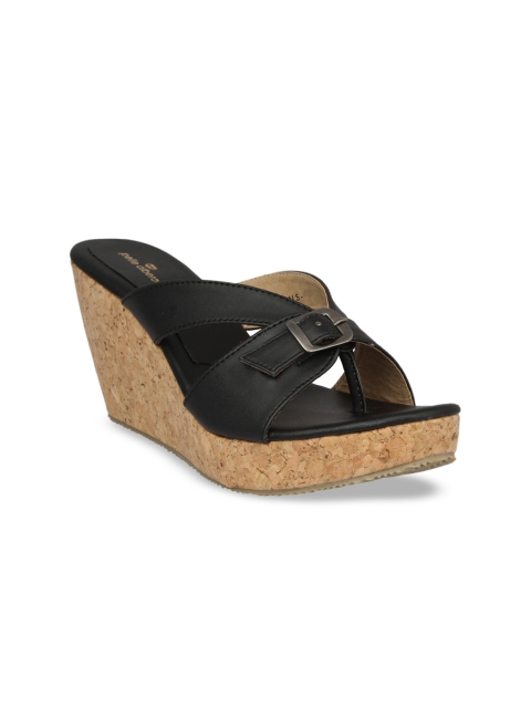 pelle albero Women Black Solid Heels