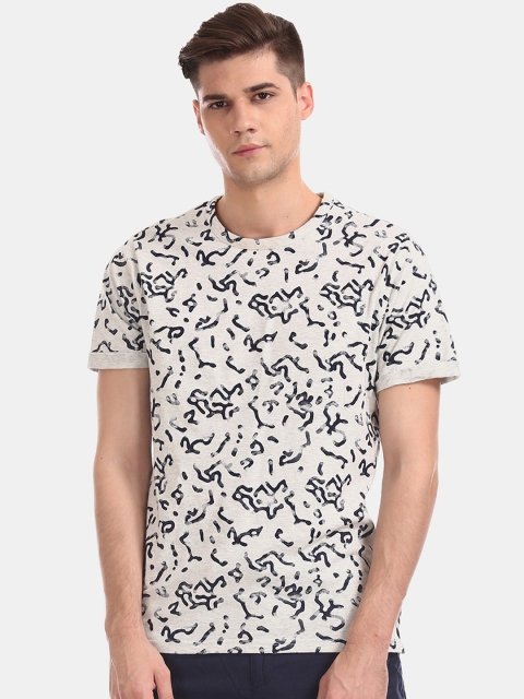 Cherokee Men Grey Printed Round Neck T-shirt