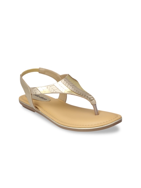 pelle albero Women Gold-Toned Solid T-Strap Flats