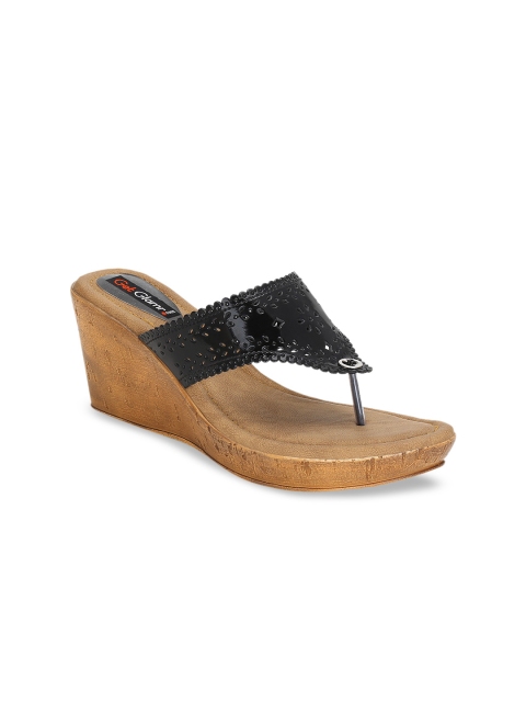 Get Glamr Women Black & Beige Solid Sandals