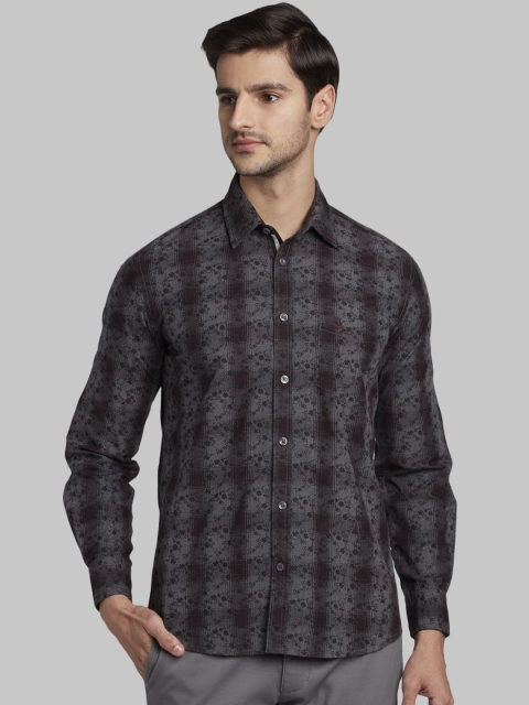 Parx Men Grey Slim Fit Checked Casual Shirt