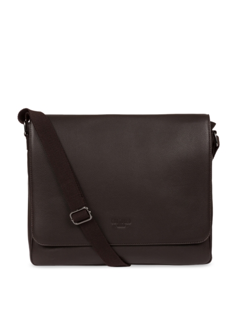 PURE LUXURIES LONDON Men Coffee Brown Genuine Leather Cultured Range Rory Messenger Bag
PURE LUXURIES LONDON Men Coffee Brown Genuine Leather Cultured Range Rory Messenger Bag
