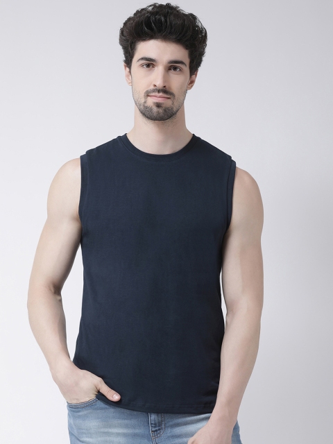 Friskers Men Navy Blue Solid Slim-Fit Round Neck T-shirt