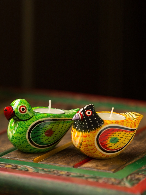 ExclusiveLane Hand-Painted Set of 2 Lighting Parrots Gullar Wood Tea-Light Candle Holders, Green
ExclusiveLane Hand-Painted Set of 2 Lighting Parrots Gullar Wood Tea-Light Candle Holders, Green