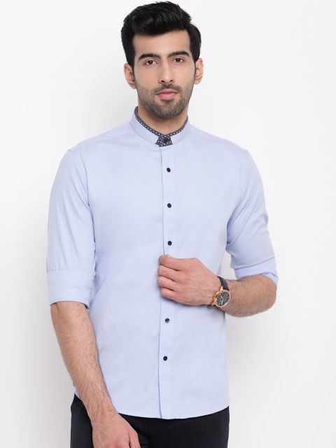 AC&F Men Blue Slim Fit Solid Casual Shirt