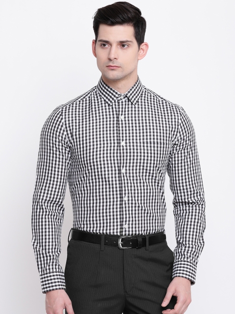 AC&F Men Black & White Slim Fit Checked Formal Shirt