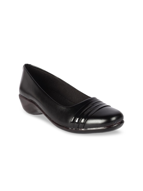 ZAPATOZ Women Black Solid Ballerinas