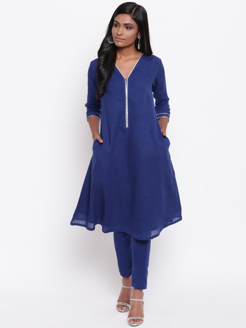 trueBrowns Women Blue Solid Kurta with Pyjamas