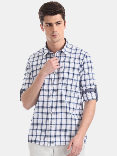 Ruggers Men White & Navy Blue Regular Fit Checked Casual Shirt
