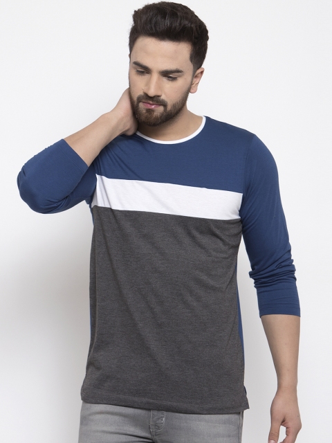 Kalt Men Blue Colourblocked Round Neck T-shirt