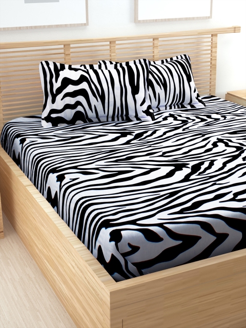 Story@home Black & White Abstract 152 TC Cotton 1 Queen Bedsheet with 2 Pillow Covers
Story@home Black & White Abstract 152 TC Cotton 1 Queen Bedsheet with 2 Pillow Covers