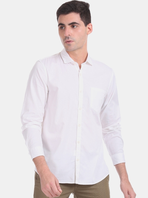 Ruggers Men White Regular Fit Solid Casual Shirt