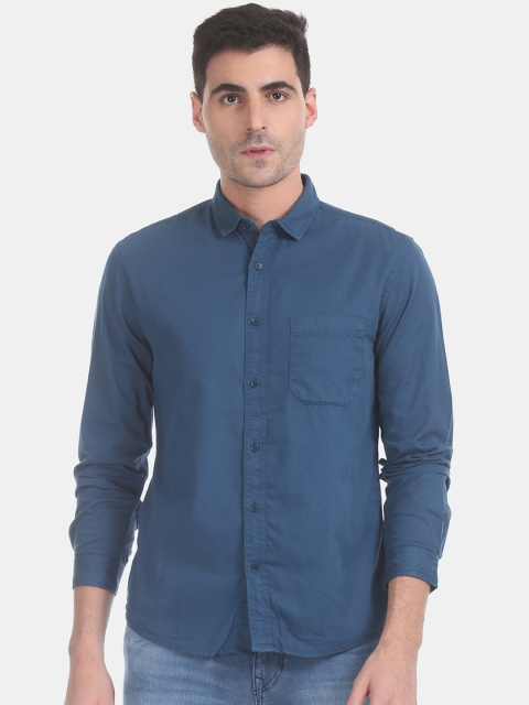 Cherokee Men Blue Regular Fit Solid Casual Shirt